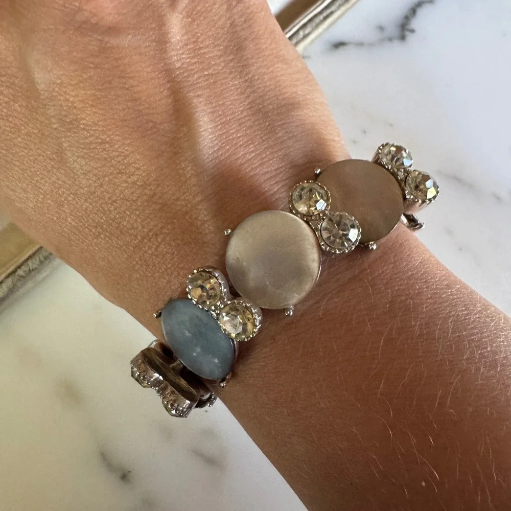 Vintage Kafin New York Gray Mother of‎ Pearl & Diamante Rhinestone Bracelet